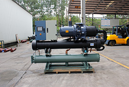 冷库工程用冷水机照旧风冷机